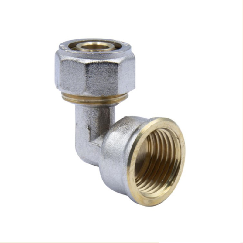 Угольник 16х3/4 ц/г (10/60)